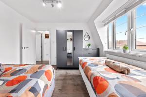 Central London Two Bedroom Serviced Apartment - Nine Elms Luxury Stay - Vauxhall & Westminster