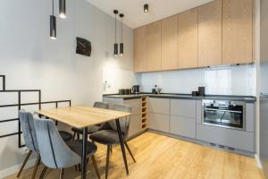 Urban Chic - Luxury Building, Rooftop Terrace, Sienna