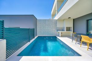 Villa Coastal Charm Ližnjan with Private Pool