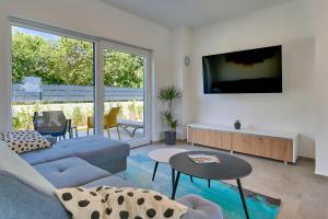 Villa Coastal Charm Ližnjan with Private Pool