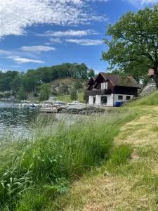 Selvåg cabins by the sea including small boat - Вік