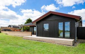 Cozy Home In Haderslev With Kitchen