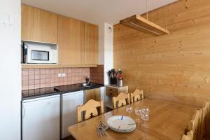 Résidence Licorne - Appartement tout confort · Skis aux pieds · Vue pistes · Casier à skis MAE-3573 - 3hvězdičkové hotely ve městě Mâcot La Plagne