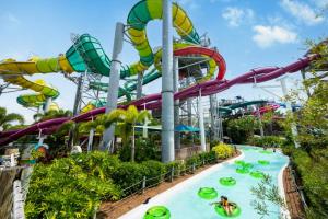 201 Little Harbor Inn