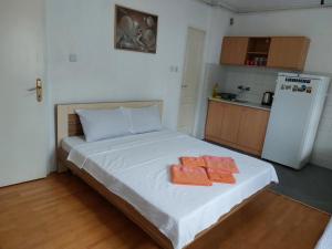 ANA Apartments