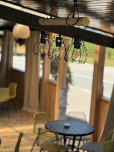 BLIM Restaurant Cazare Sound of Nature