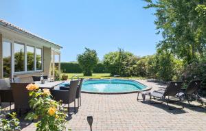 3 Bedroom Awesome Home In Videbæk