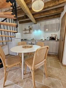 Maisons de vacances Gite le Tilleul entre Loire et Chateaux : photos des chambres
