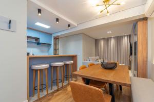 Apto ao lado da Roda Gigante em Canela