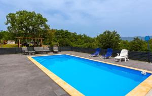 2 Bedroom Awesome Home In Polje