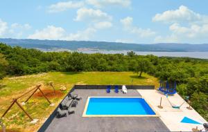 2 Bedroom Awesome Home In Polje 