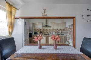 Pool Apartment Bakija - Happy Rentals