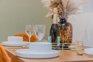 2 Bedroom Flat Next To Brighton Beach