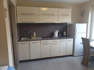 Apartments Bela 