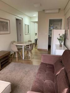 Flat mobiliado ap 44 - Ed Lhirondelle em Campinas