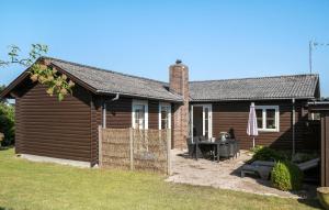 3 Bedroom Lovely Home In Millinge