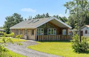 4 Bedroom Cozy Home In Skjern - Stavning