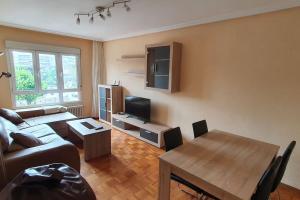 Piso completo 3 habitaciones y 2 baños palacio congresos