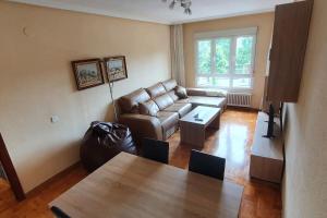 Piso completo 3 habitaciones y 2 baños palacio congresos