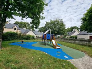 Maisons de vacances Cottage paisible au coeur du golf saint Laurent , linge de maison et menage inclus : photos des chambres