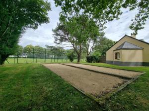 Maisons de vacances Cottage paisible au coeur du golf saint Laurent , linge de maison et menage inclus : photos des chambres