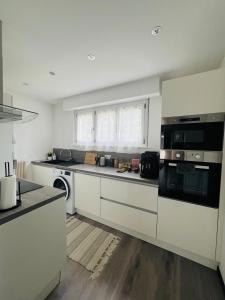 Appartements Superbe appartement lumineux avec parking gratuit : photos des chambres