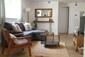 Owl Cottage - Cosy Cotswolds Stone Escape, Dog Friendly - 怀克瑞辛顿