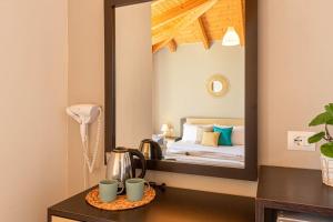 PotamSea Bliss 38- Beach Front, Sun Beds & Parking