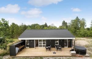 4 Bedroom Lovely Home In Hals