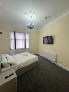 Glasgow South 2 Bedroom Apartment