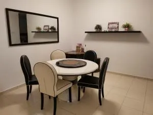 Dheeya Homestay - Kampong Bukit Rambai