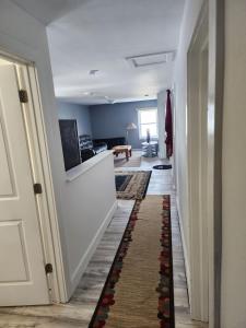 Beautiful redone apartment on the beach block