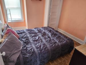 Beautiful redone apartment on the beach block