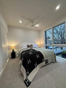 Melbourne Stunning Townhouse - 10 min to CBD Single Room suite