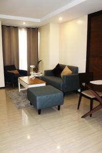 Elegant Queen room with wifi access-Ruby