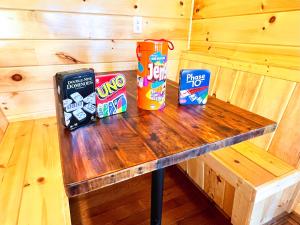 Luxury 4 BDR, Breathtaking Views, Theater, EVC