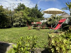 Maison de charme avec jardin clos et animaux admis à Charroux - FR-1-489-538