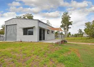 Hami's Retreat - Burrum Heads- Close to Boatramp -2BR - Aircon - Woodgate