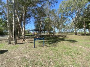 Yolanda - Burrum Heads- Beachfront - 3BR- Aircon