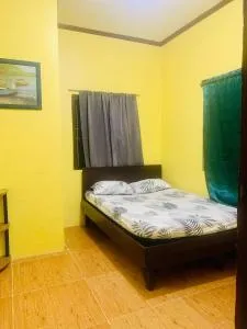 Perlies Inn Balcony House - Jalajala