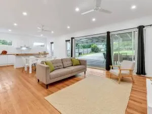 Spacious Three-Bedroom Home - Lowood