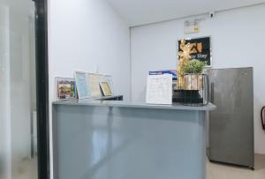 RedDoorz at Happy Stay Apartelle