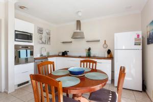 Cottesloe Seaside Bliss