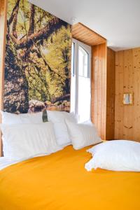 Maisons d'hotes A Nouste chambres d'hotes et gite ONLY ADULTS : Chambre Lit King-Size Supérieure
