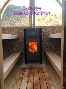 Deluxefort für 10 Gäste mit eigenem Whirlpool und Fasssauna