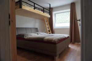 Deluxefort für 10 Gäste mit eigenem Whirlpool und Fasssauna