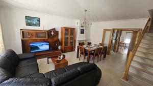 SURFANDO NO BALEAL 8 pessoas - 4hvězdičkové hotely ve městě Ferrel