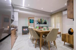 Spiridon Lux central Apt