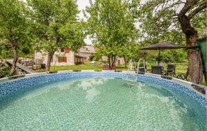 Pine Hill Holiday House