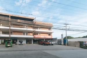 RedDoorz at Traveler Inn Matina